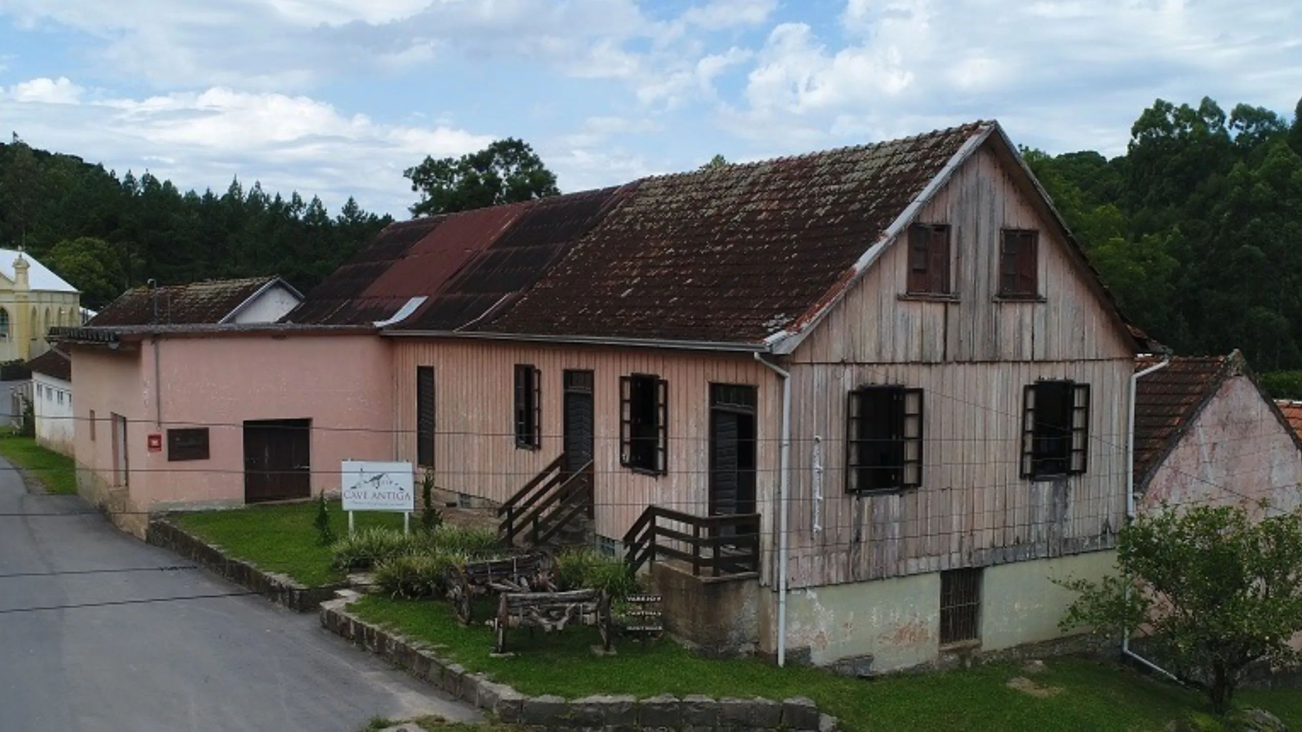 FotoJet-2024-08-28T145311.316 (1)