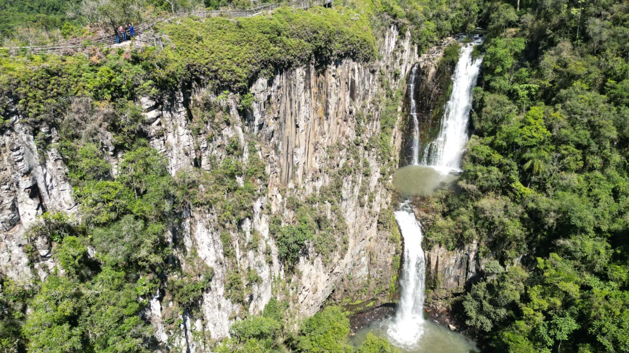 FotoJet-2025-06-09T121443.525 (1)