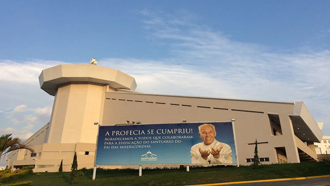 imagem-nossa-senhora-aparecida-600x400-1 (3)